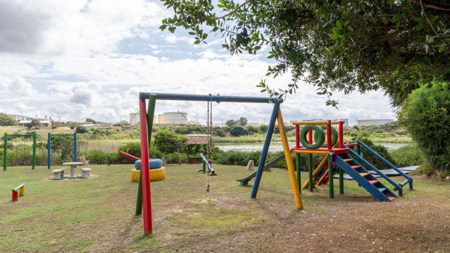 5 Bedroom Property for Sale in Twee Kuilen Western Cape